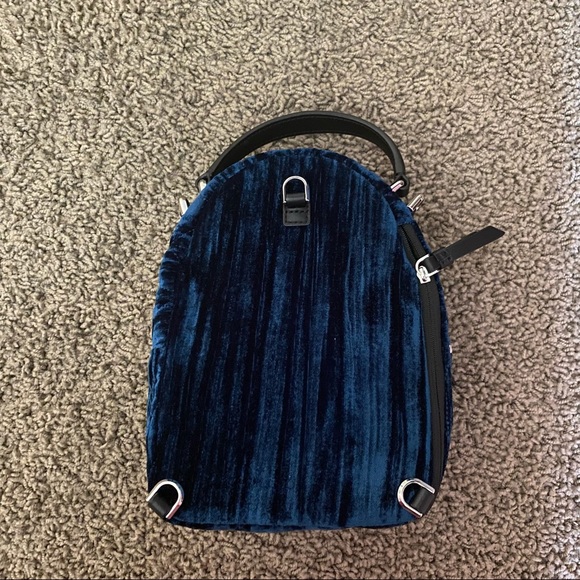 Kate Spade Convertible Crossbody - Picture 2 of 9
